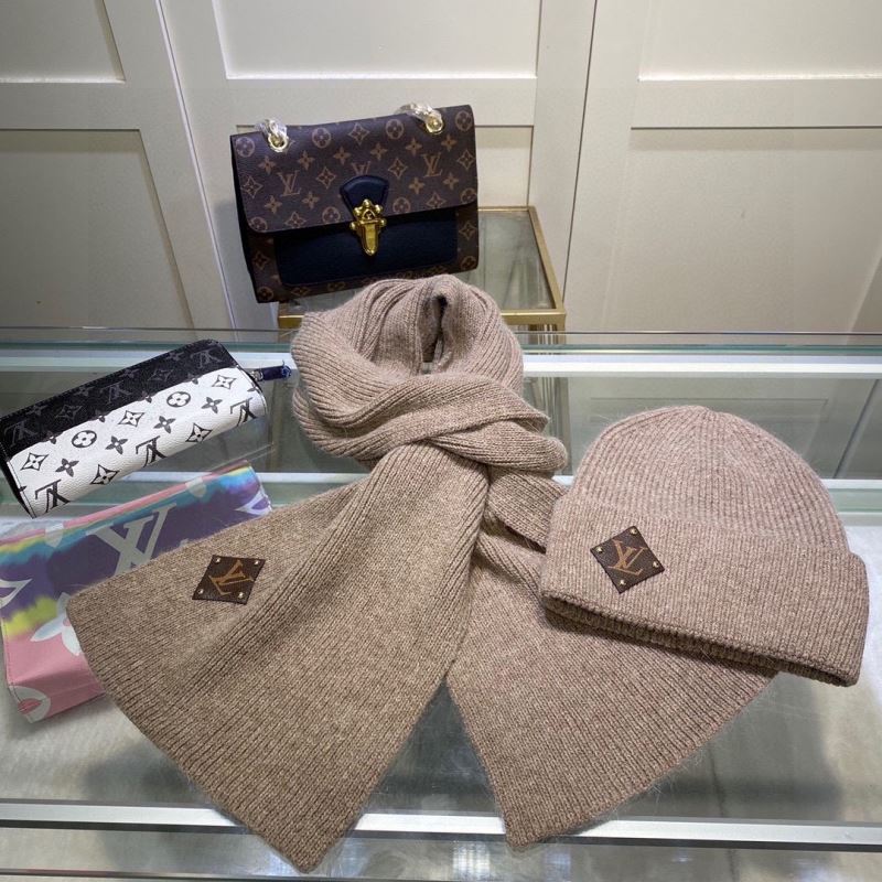 Louis Vuitton Caps Scarfs